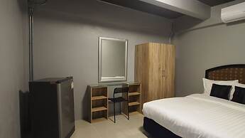 Loft 21 Apartment Romklao