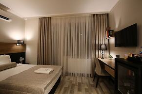 Kalevera Hotel