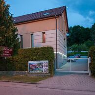 Hotel Garni Pod Skalkou
