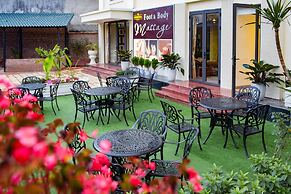 Freesia Hotel