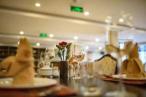 Freesia Hotel