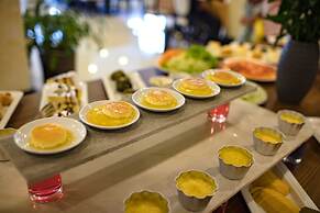Freesia Hotel