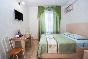 Magnolia Hotel