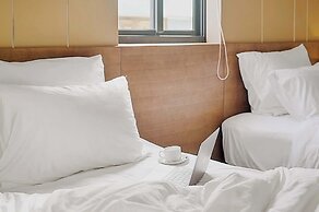 Avora Hotel