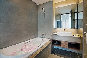 Avora Hotel