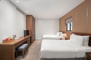 Avora Hotel