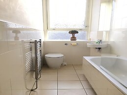 Menzies Apartment