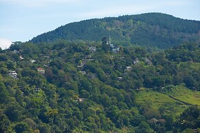 Tamarind Tree Inn