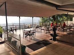 Tamarind Tree Inn