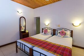 Tamarind Tree Inn