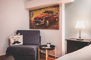 Avital Hotel
