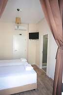 Sui7es Guest House Cascais