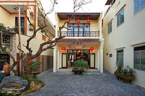 Little Town Villa