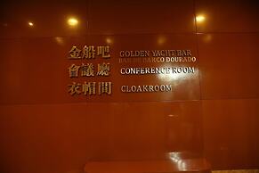Grand Harbour Hotel