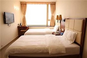 Grand Harbour Hotel