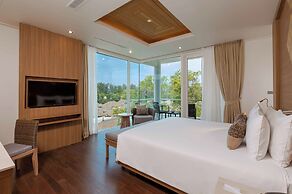 Splash Beach Resort, Mai Khao, Phuket