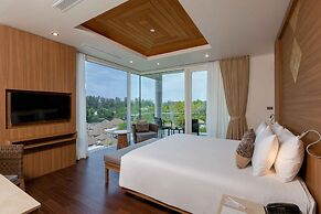 Splash Beach Resort, Mai Khao, Phuket