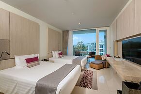 Splash Beach Resort, Mai Khao, Phuket