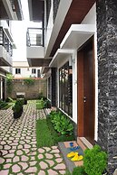Hassaram Courtyard
