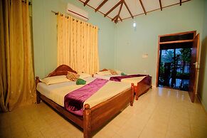 Yala River Face Inn