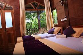 Yala River Face Inn