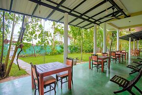 Yala River Face Inn