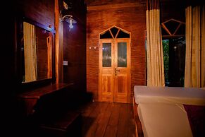 Yala River Face Inn