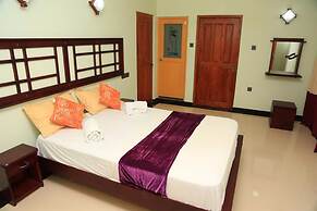 Yala River Face Inn