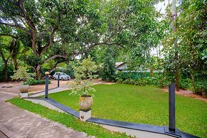 Yala River Face Inn