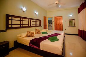 Yala River Face Inn