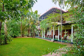Yala River Face Inn