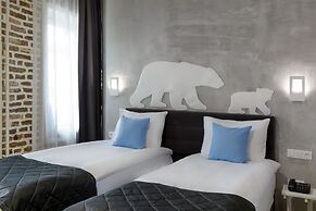 Red Brick Hotel