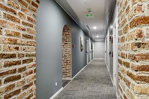 Red Brick Hotel