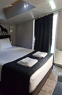 Red Brick Hotel