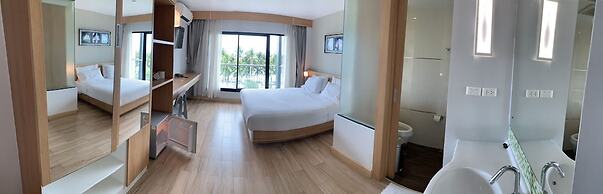 Coco Beach Resort Bangsaen