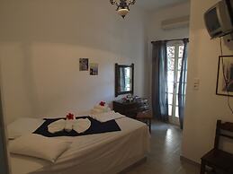 Eden Ios Rooms