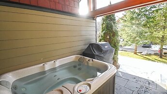 Pinnacle Ridge Chalets by Fernie Lodging