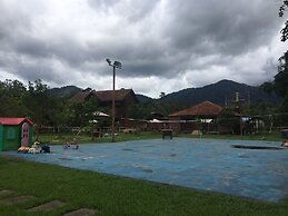 Happy Paradise