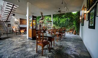 Atelier Kandy