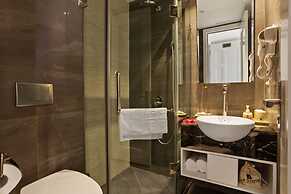 Hanoi La Storia Hotel