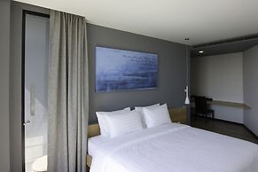 Kalm Bangsaen Hotel