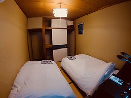 Uno Port INN