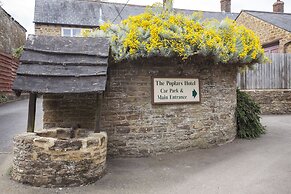 The Poplars Moulton