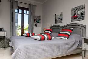 Alyko Villas