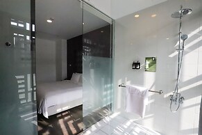 Aroma Chew Hotel