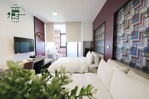 Aroma Chew Hotel