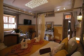 Riad Eloise