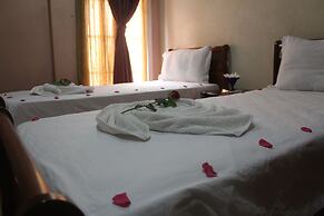 Rooms Palace