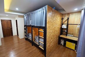 Fellow Hostel