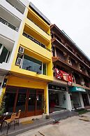 Fellow Hostel
